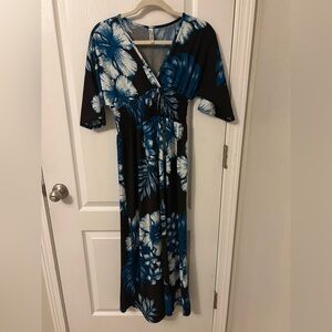 Steven Wear designed in Hawaii Maxi dress O/S
EUC